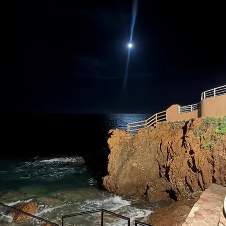 Casa Marina 아파트